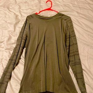Lululemon metal vent tech long sleeve